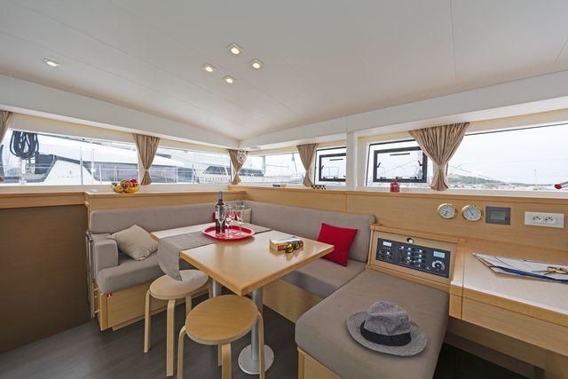 Lagoon 400 S2 - 4 + 2 cab., picture 14