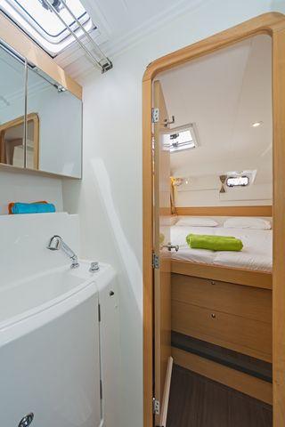 Lagoon 400 S2 - 4 + 2 cab., picture 7