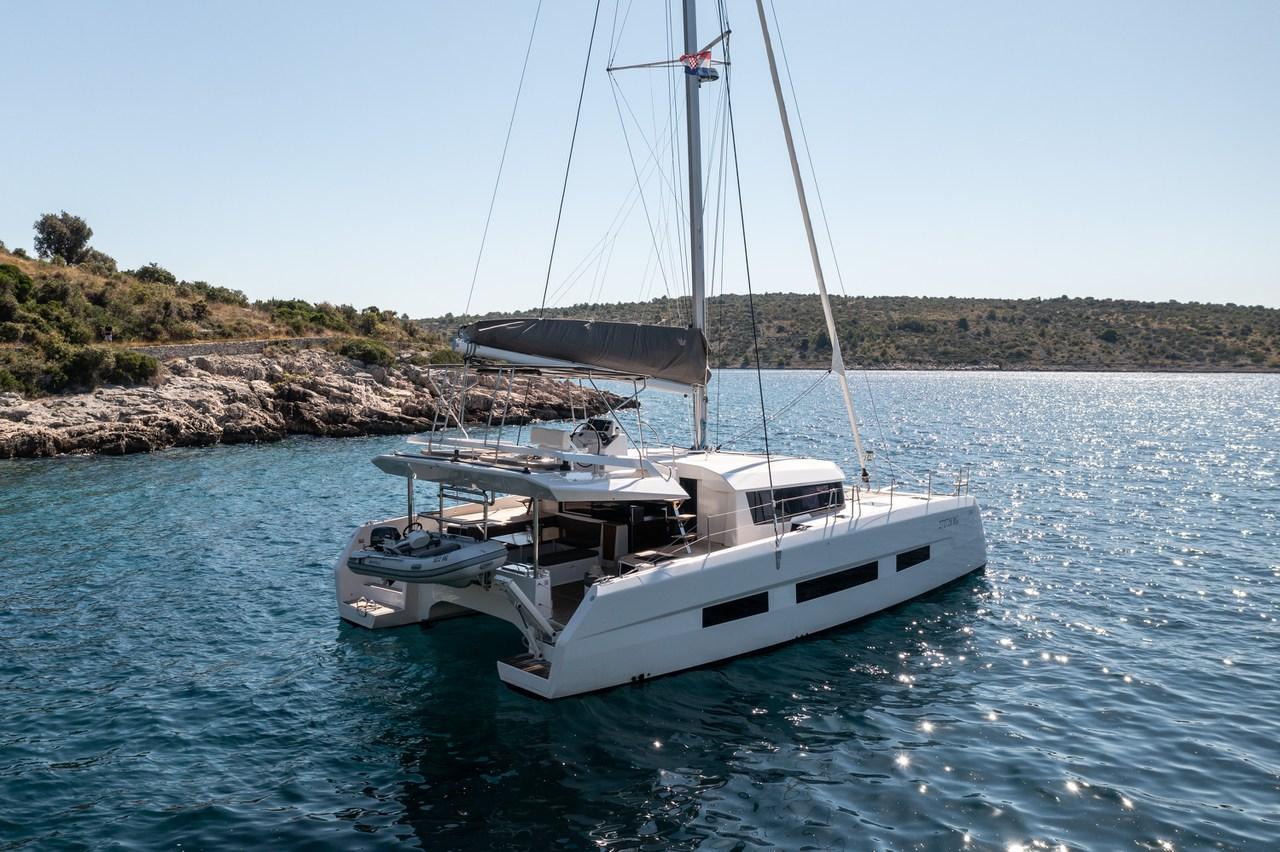Dufour 48 Catamaran - 5 + 1 cab., picture 10