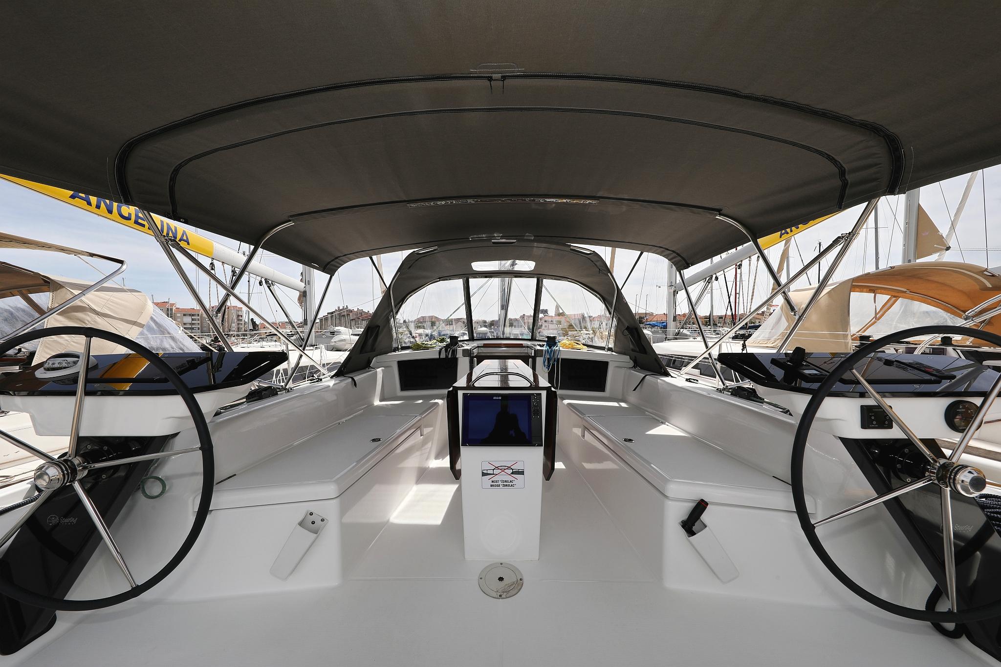 Dufour 41 - 3 cab., picture 4