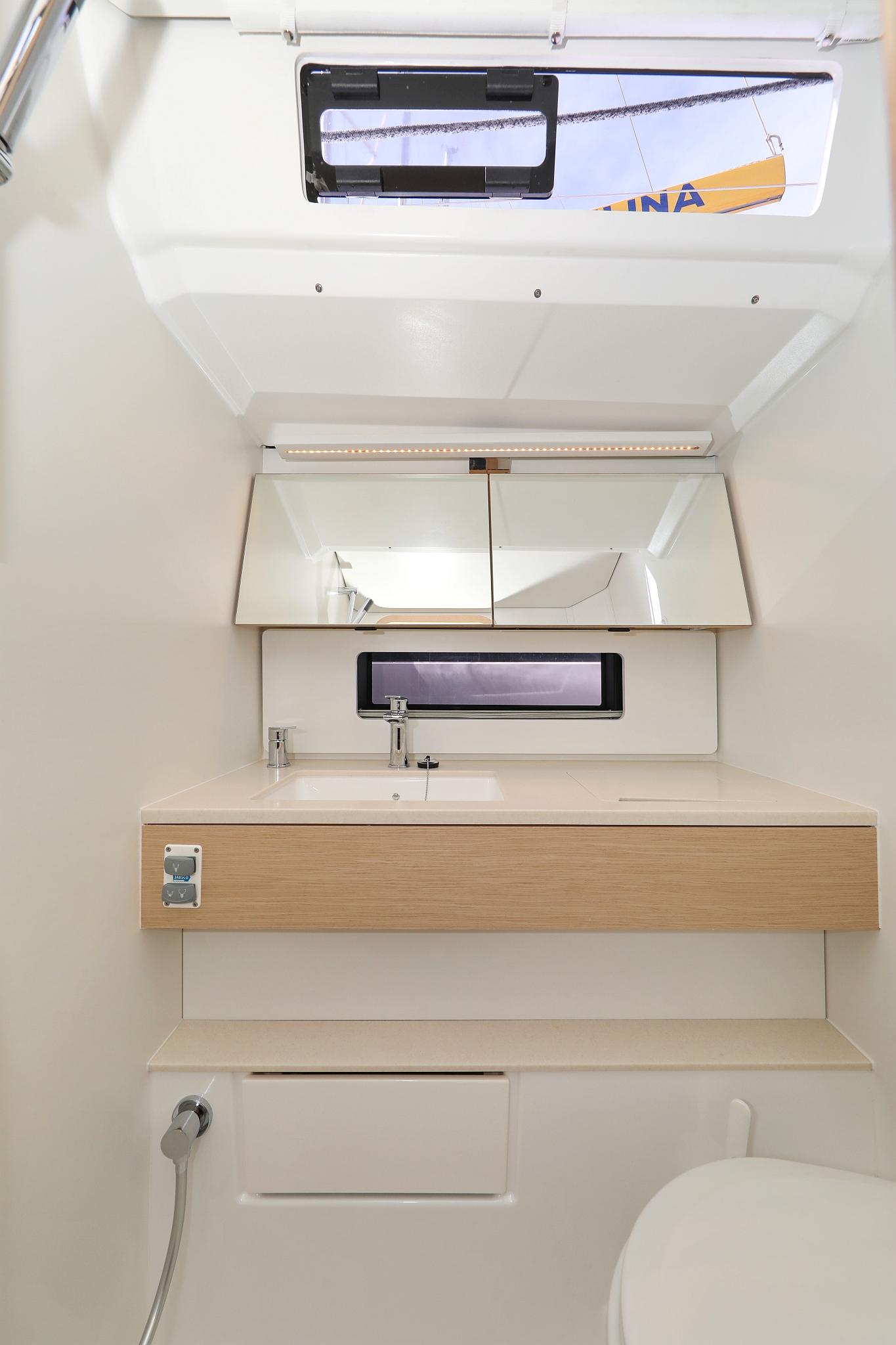 Dufour 41 - 3 cab., picture 36