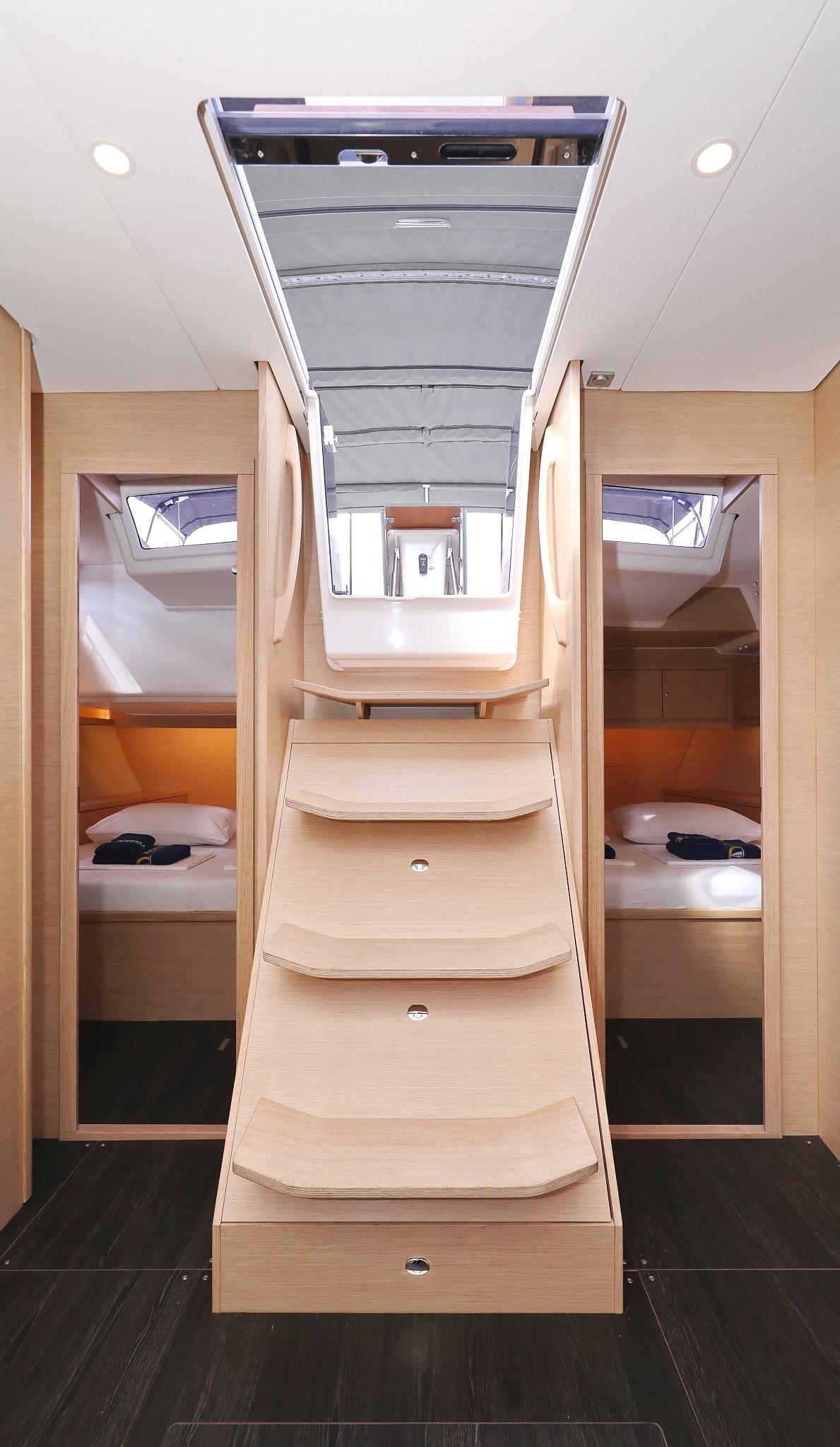 Dufour 470 - 5 cab., picture 23