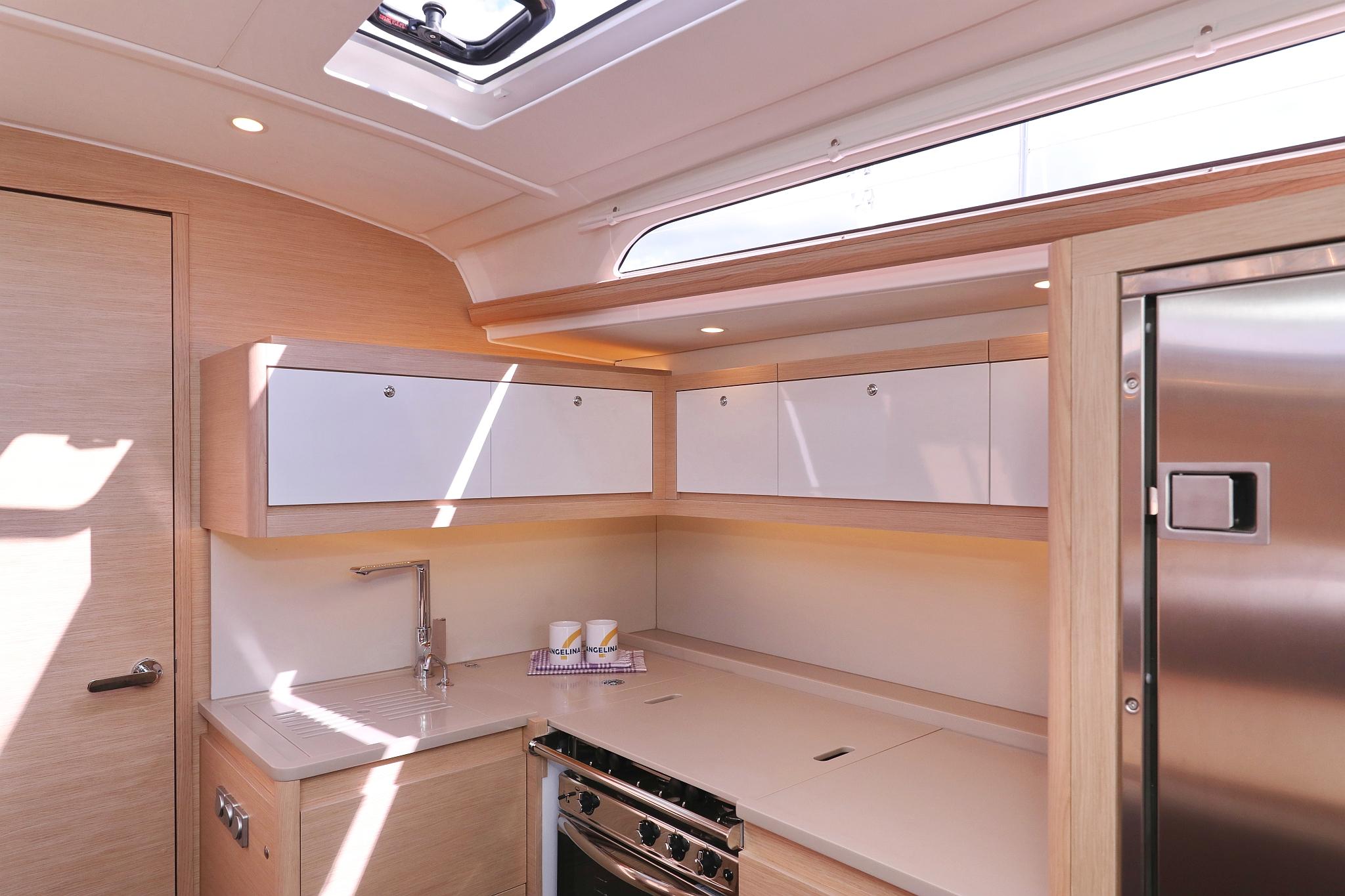 Dufour 470 - 5 cab., picture 22