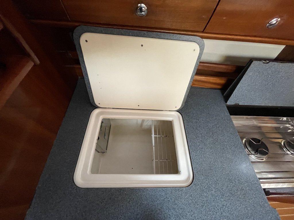 Bavaria 44, picture 14