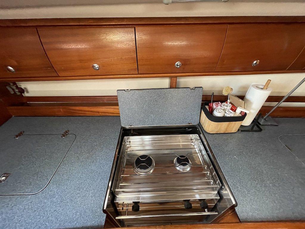 Bavaria 44, picture 13