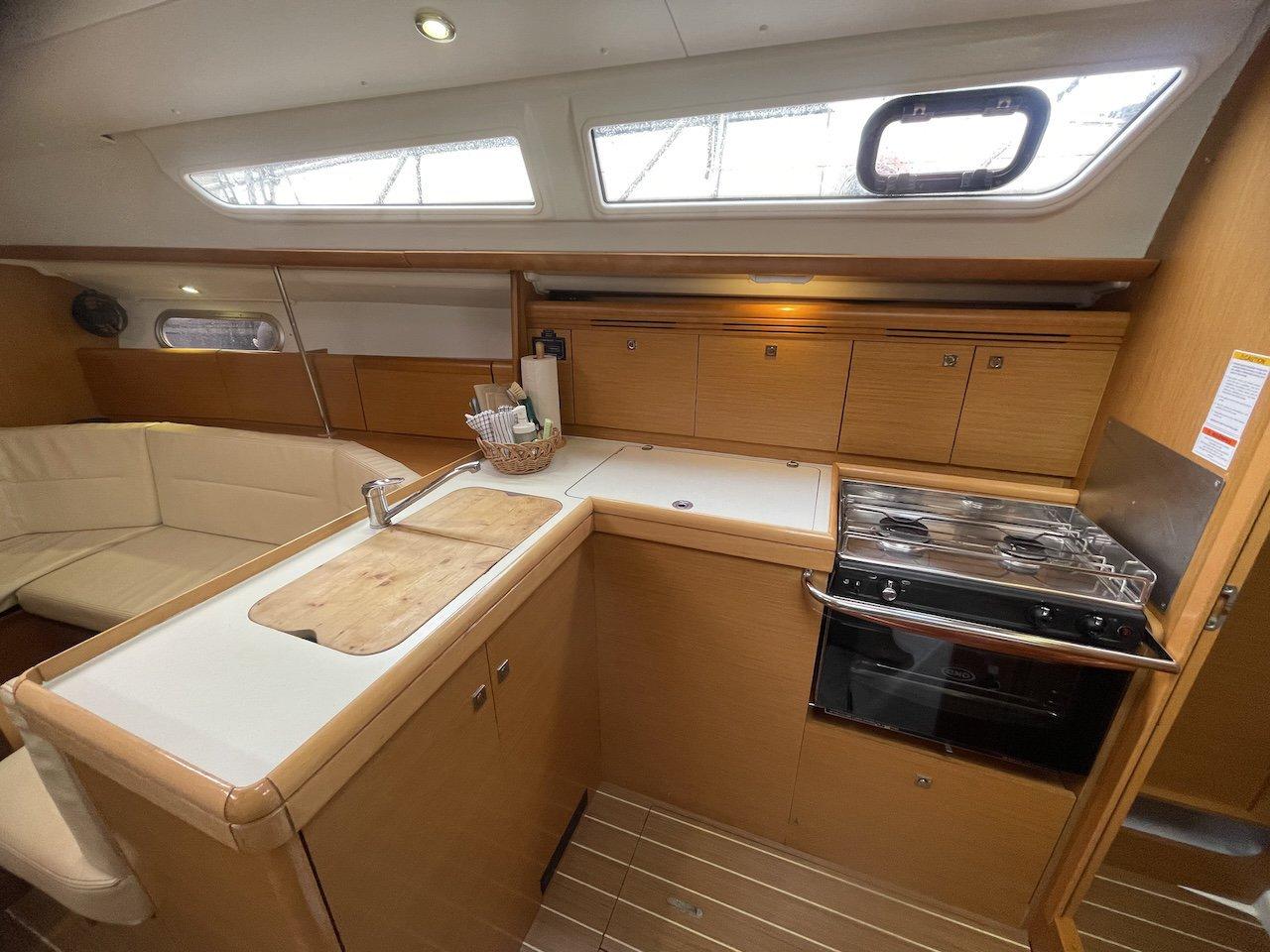 Sun Odyssey 36i, picture 13