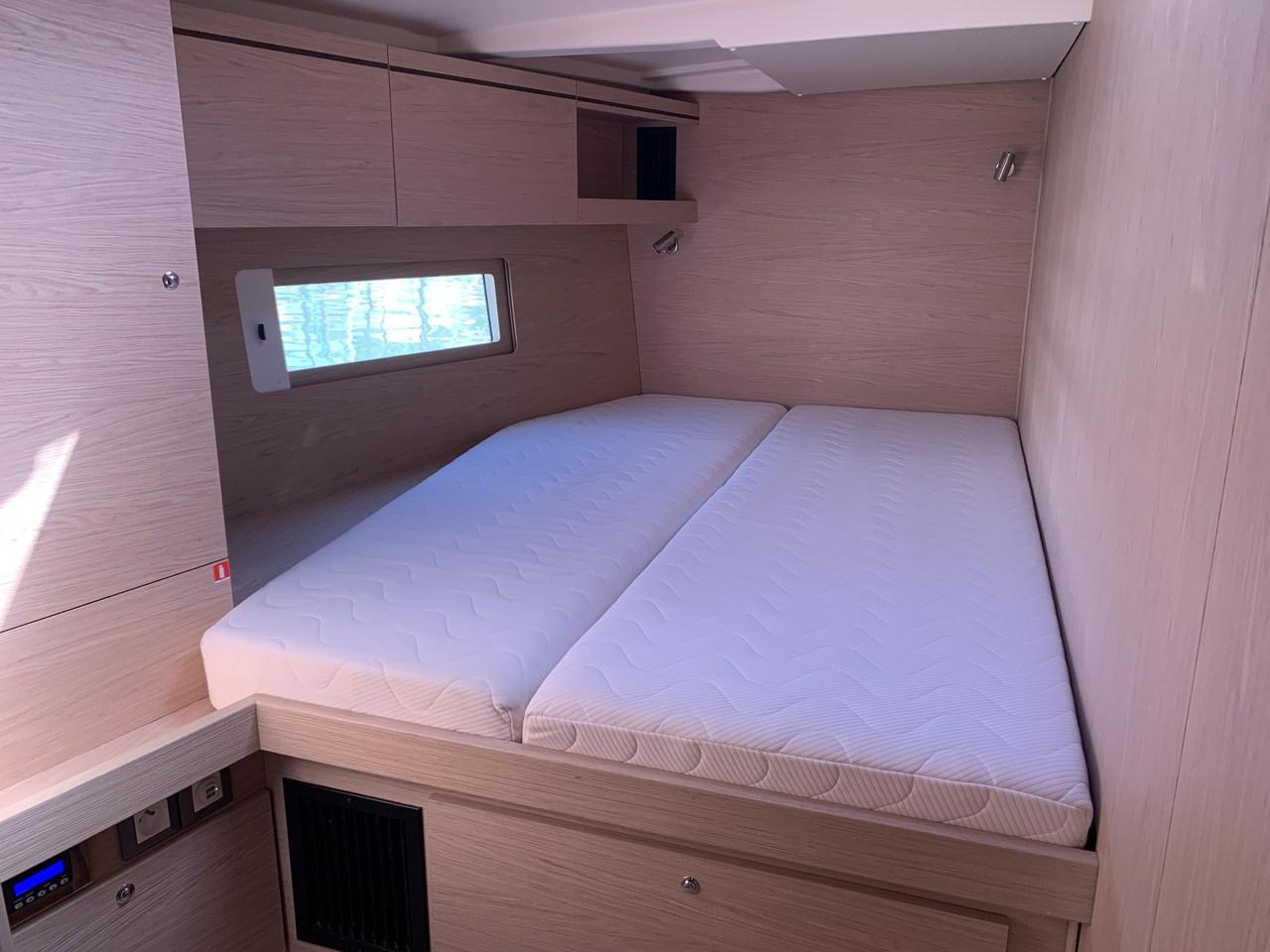 Oceanis 51.1 - 5 + 1 cab., picture 12