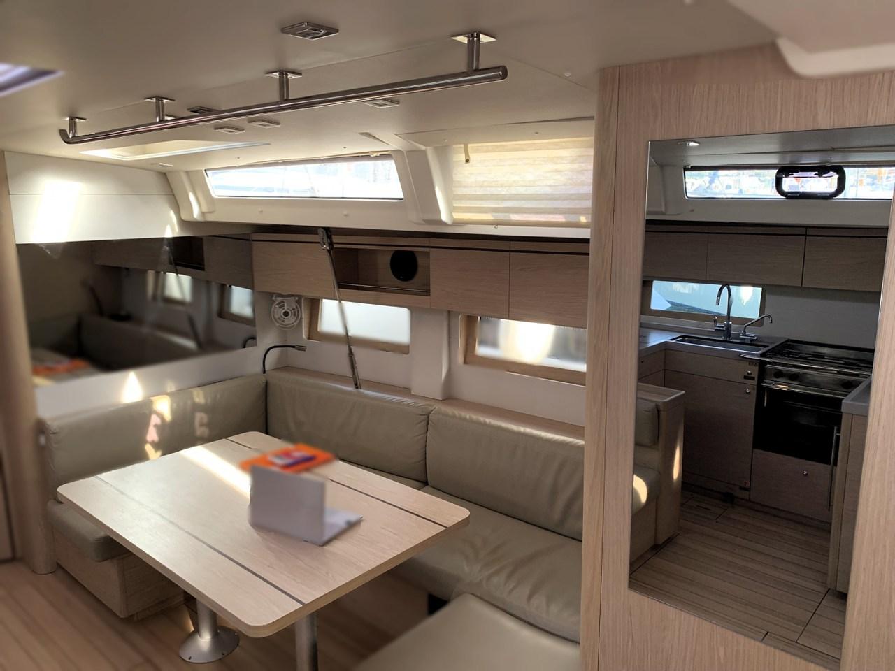 Oceanis 51.1 - 5 + 1 cab., picture 8