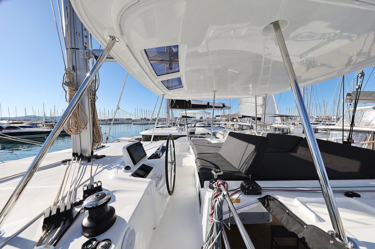 Lagoon 46 - 4 + 2 cab., picture 6