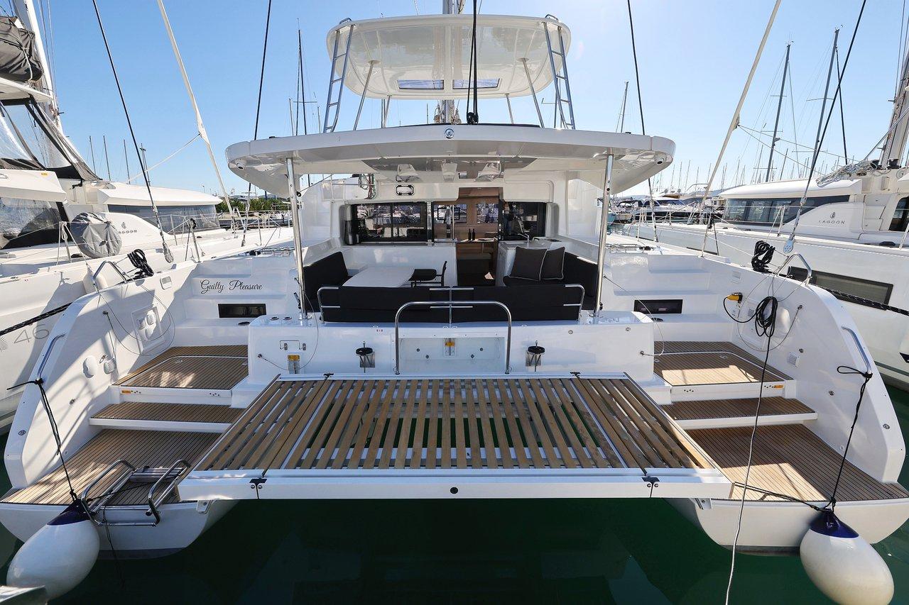 Lagoon 46 - 4 + 2 cab., picture 1