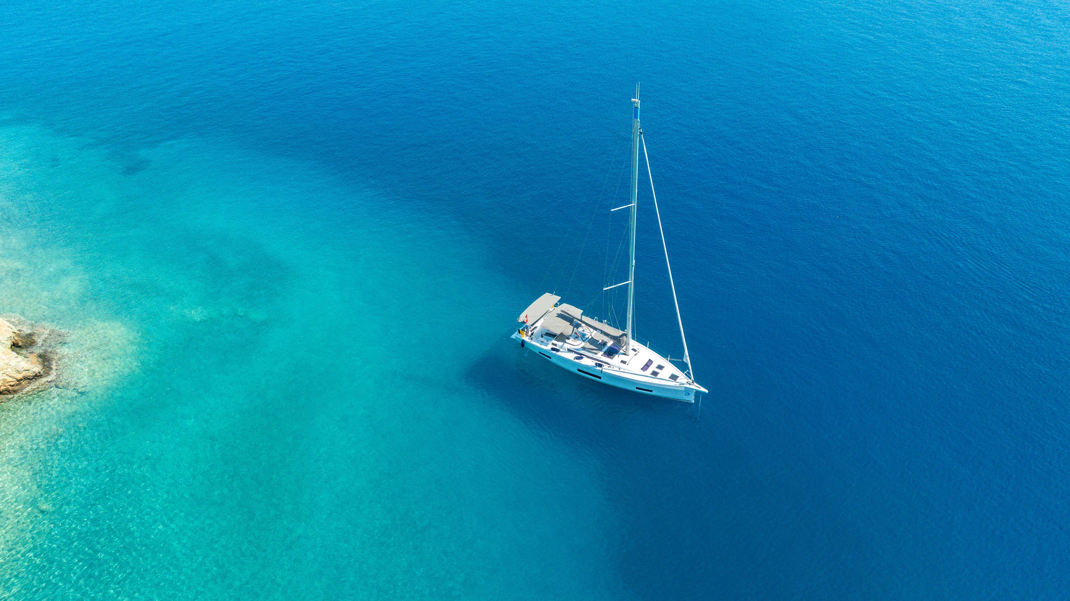 Dufour 470 - 5 cab., picture 3