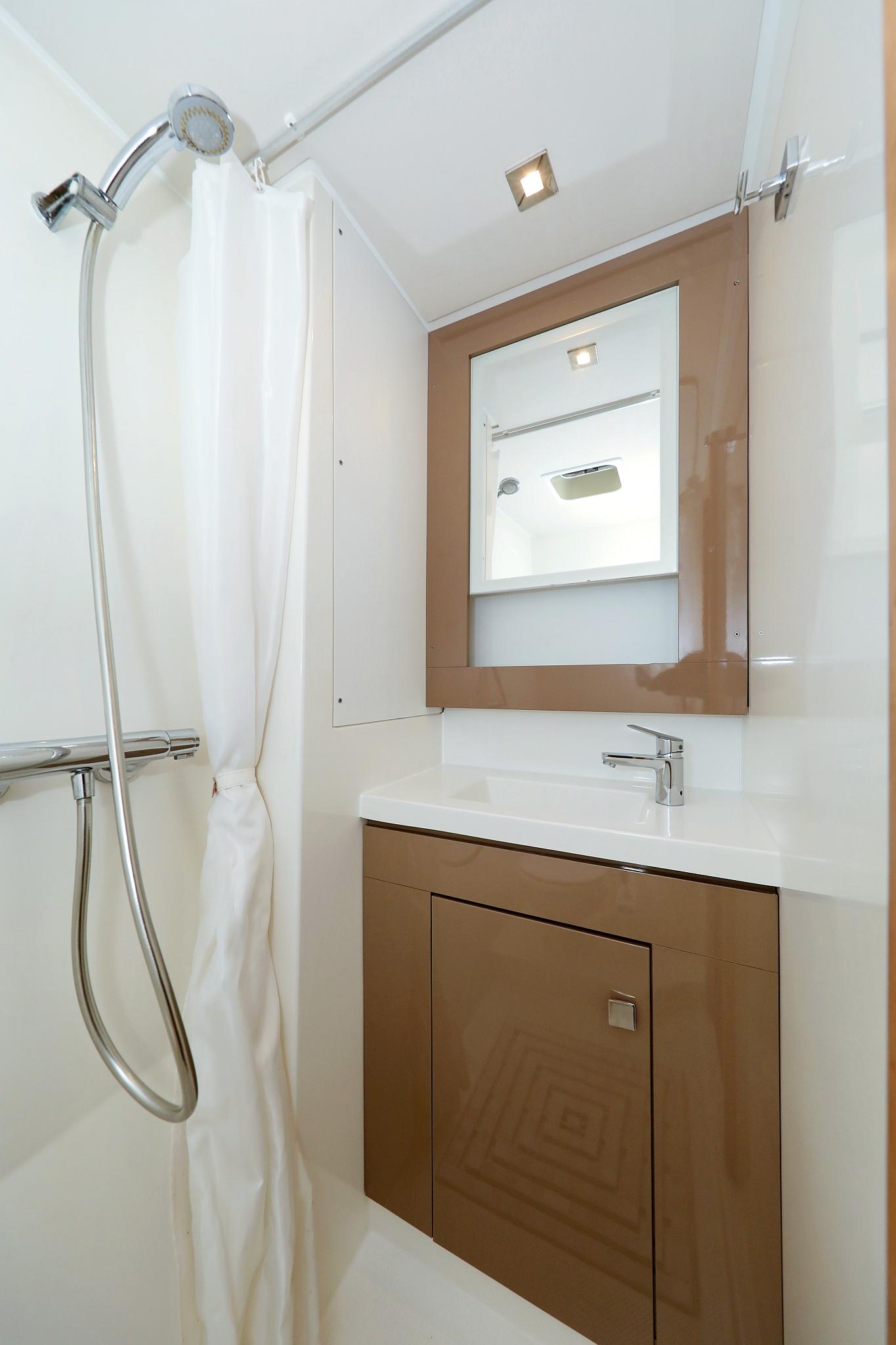 Fountaine Pajot Saba 50 - 6 + 1 cab., picture 34