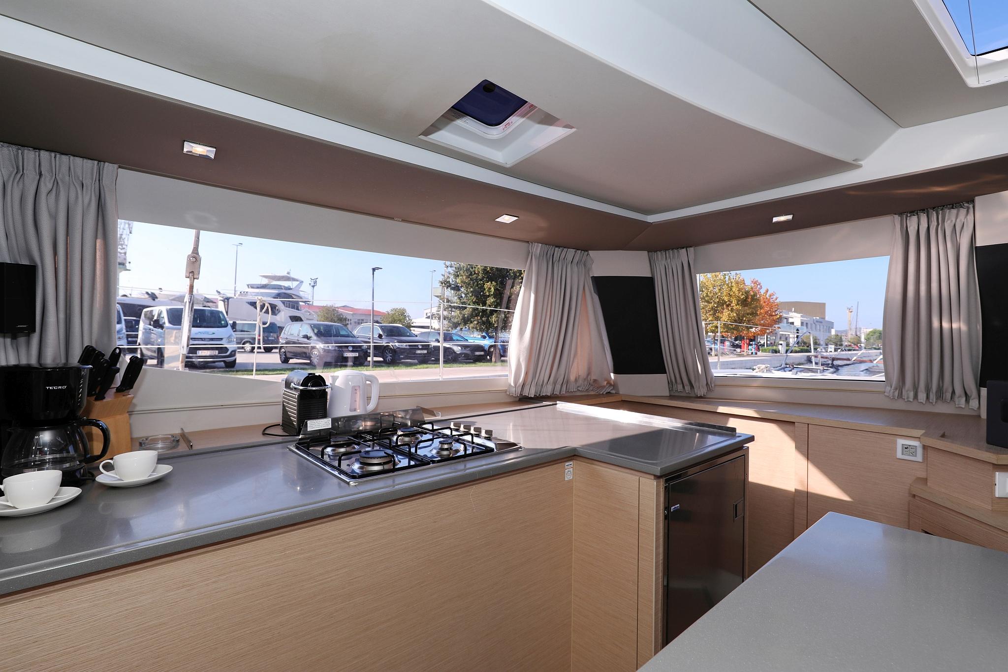 Fountaine Pajot Saba 50 - 6 + 1 cab., picture 21