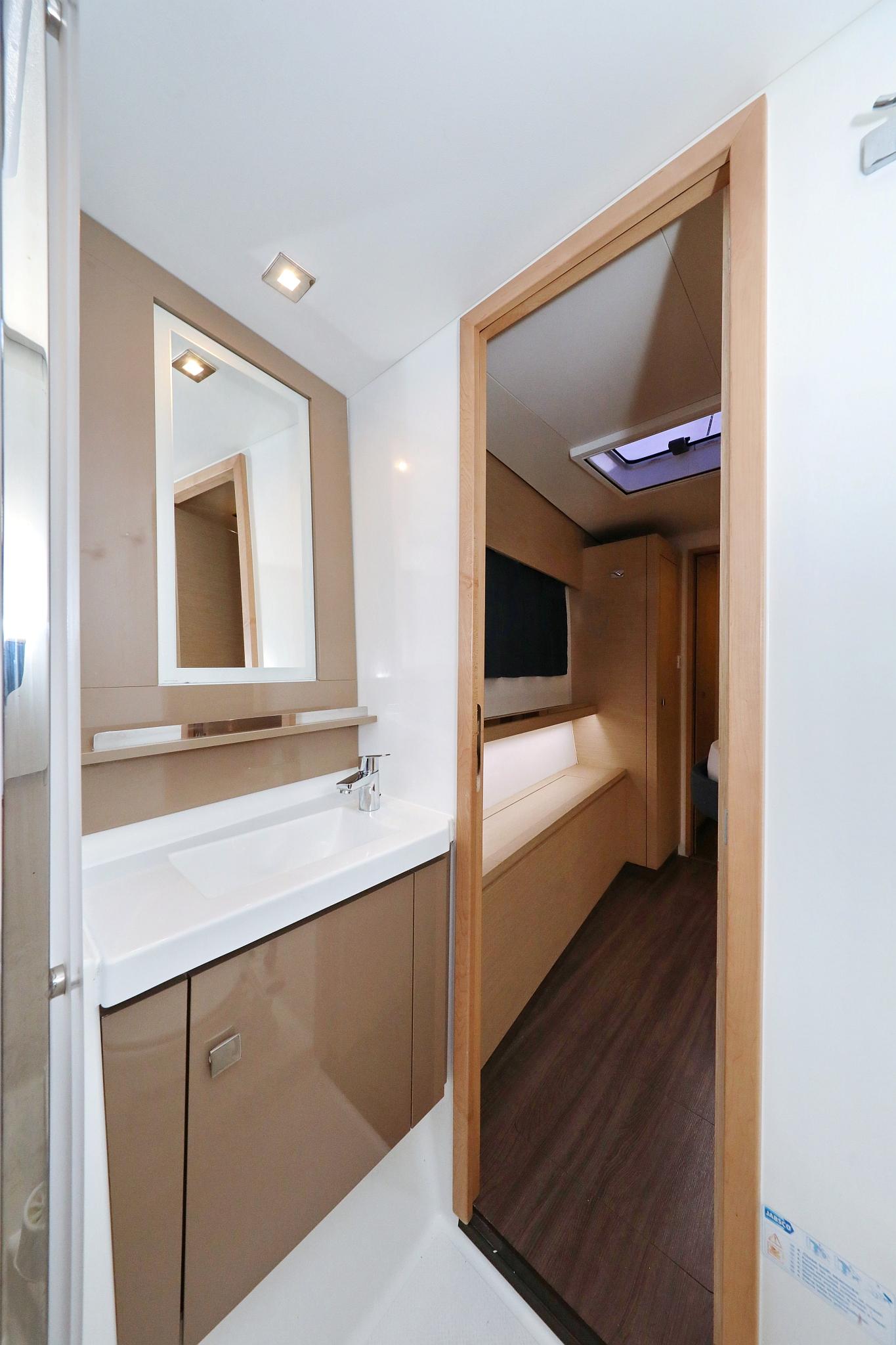 Fountaine Pajot Saba 50 - 6 + 1 cab., picture 42