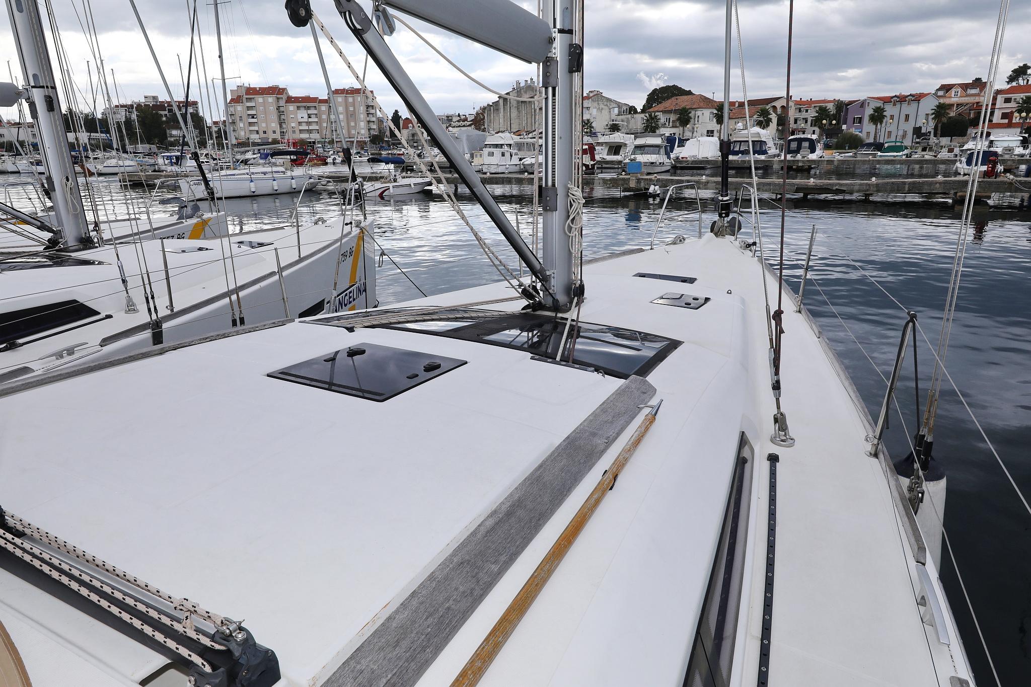 Dufour 412 GL, picture 9