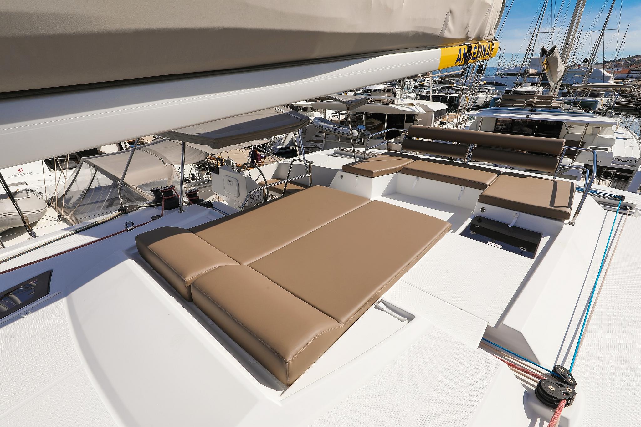 Fountaine Pajot Saona 47 Quintet - 5 + 1 cab., picture 10