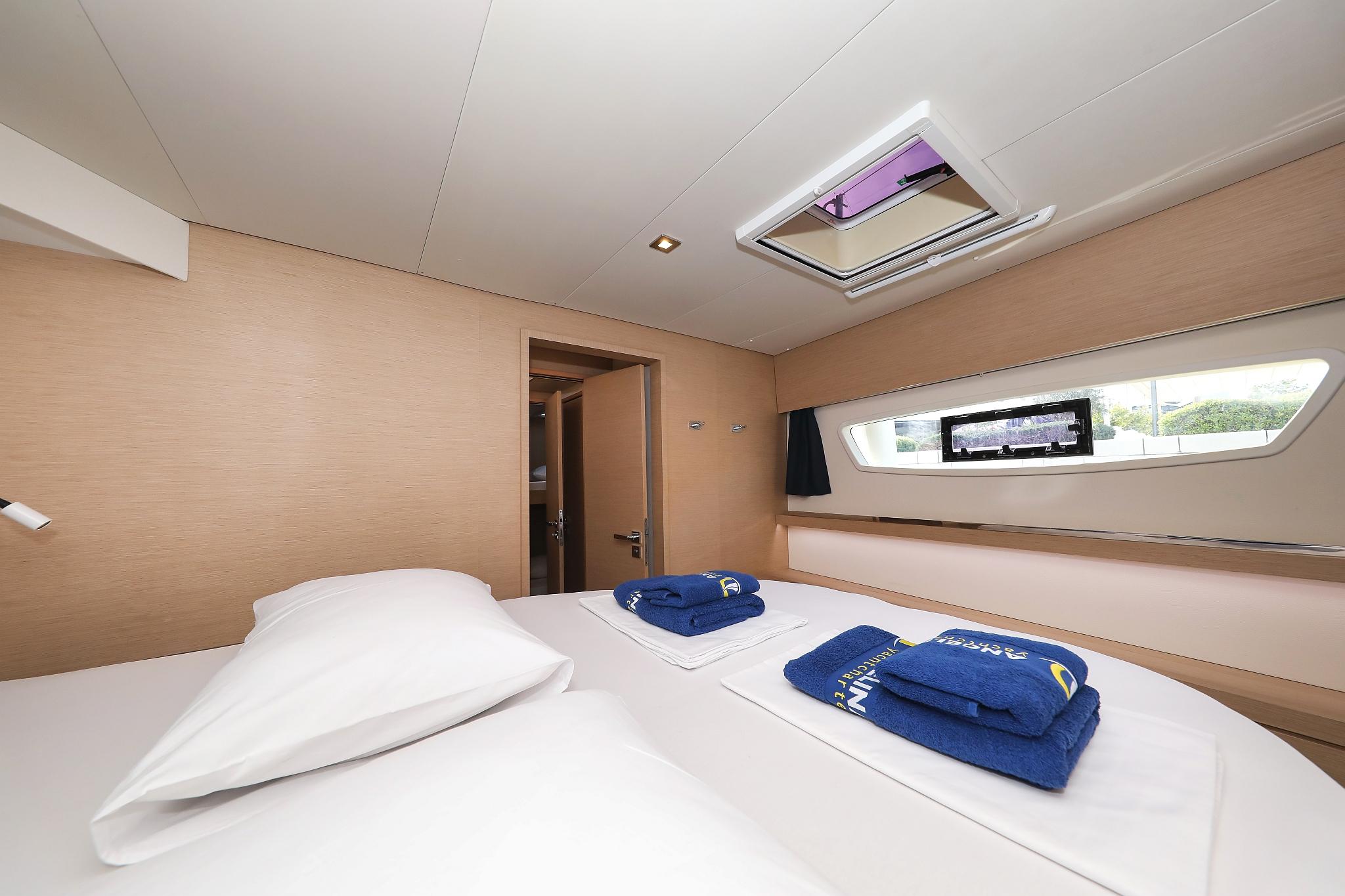 Fountaine Pajot Saona 47 Quintet - 5 + 1 cab., picture 24