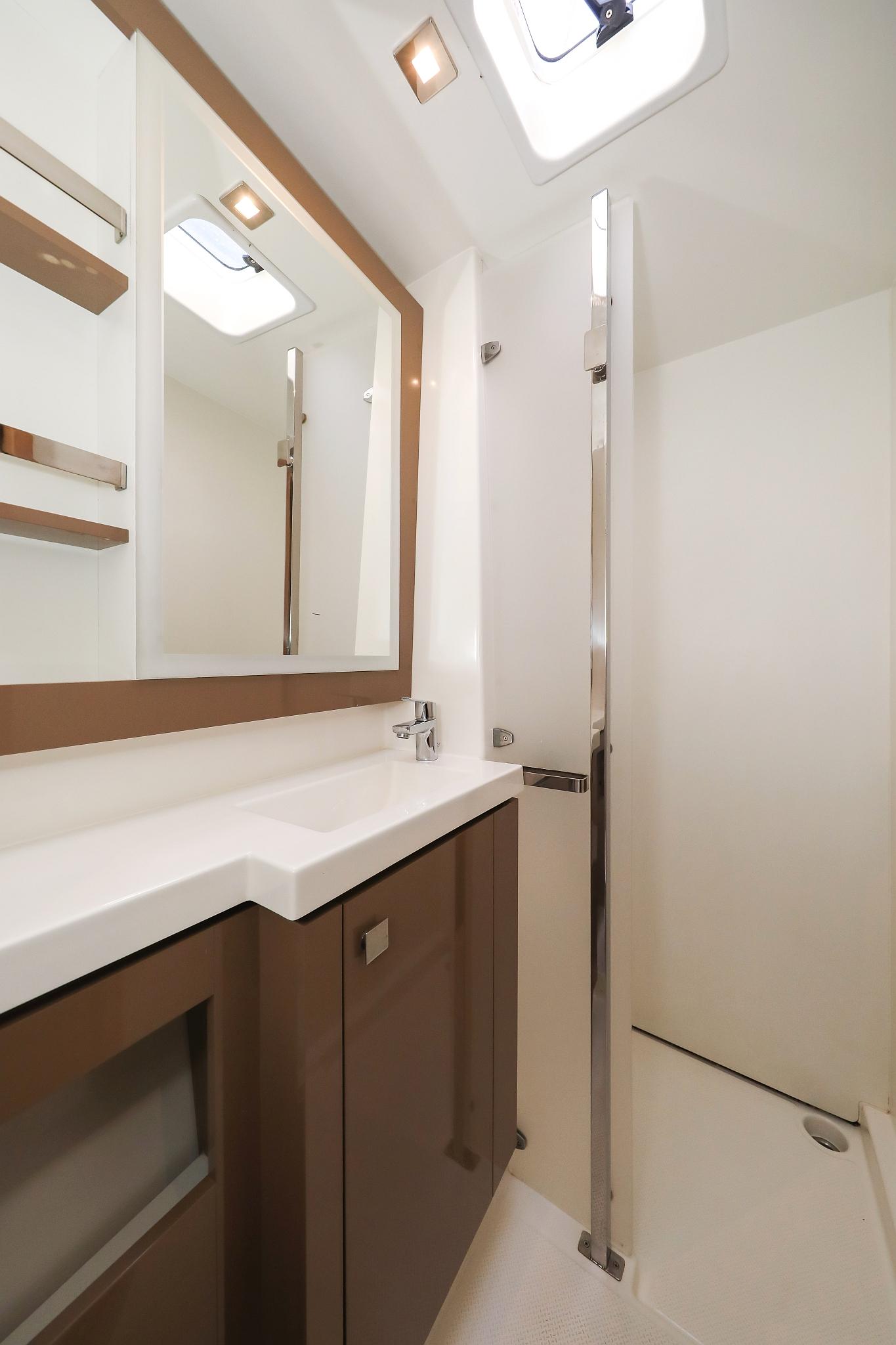 Fountaine Pajot Saona 47 Quintet - 5 + 1 cab., picture 36