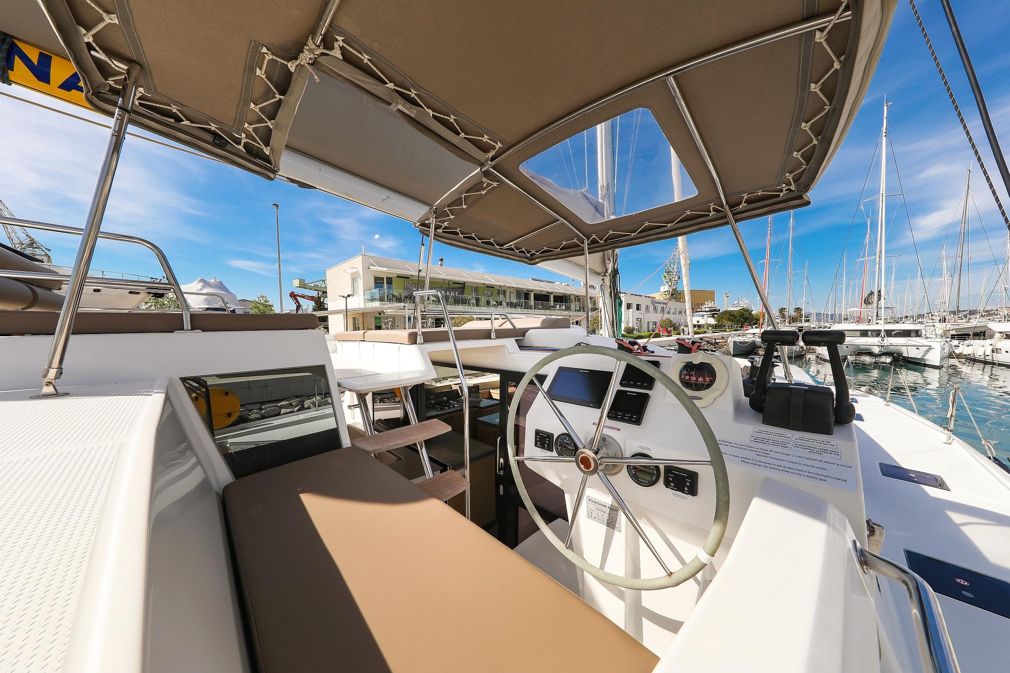 Fountaine Pajot Saona 47 Quintet - 5 + 1 cab., picture 8