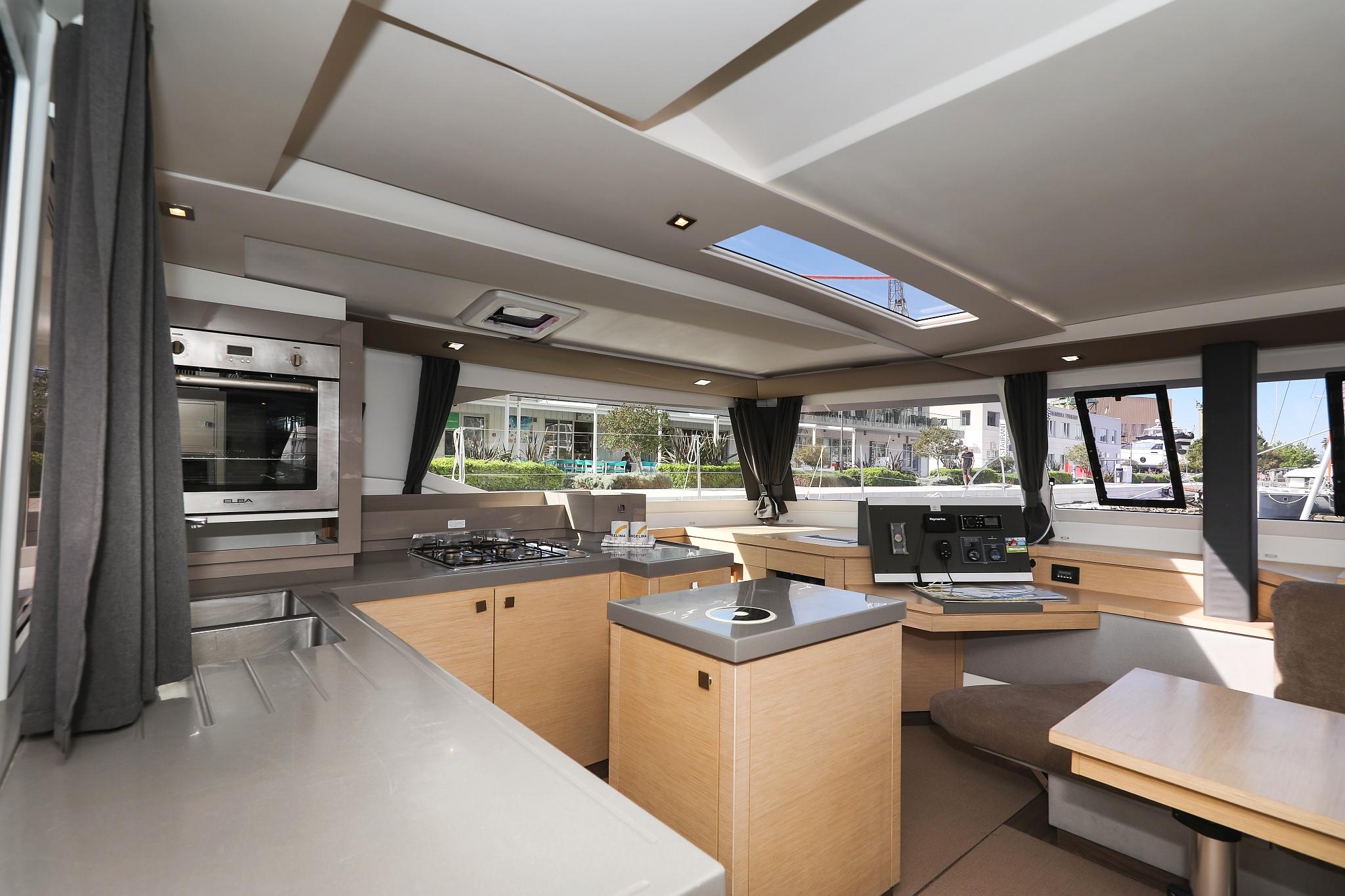 Fountaine Pajot Saona 47 Quintet - 5 + 1 cab., picture 22