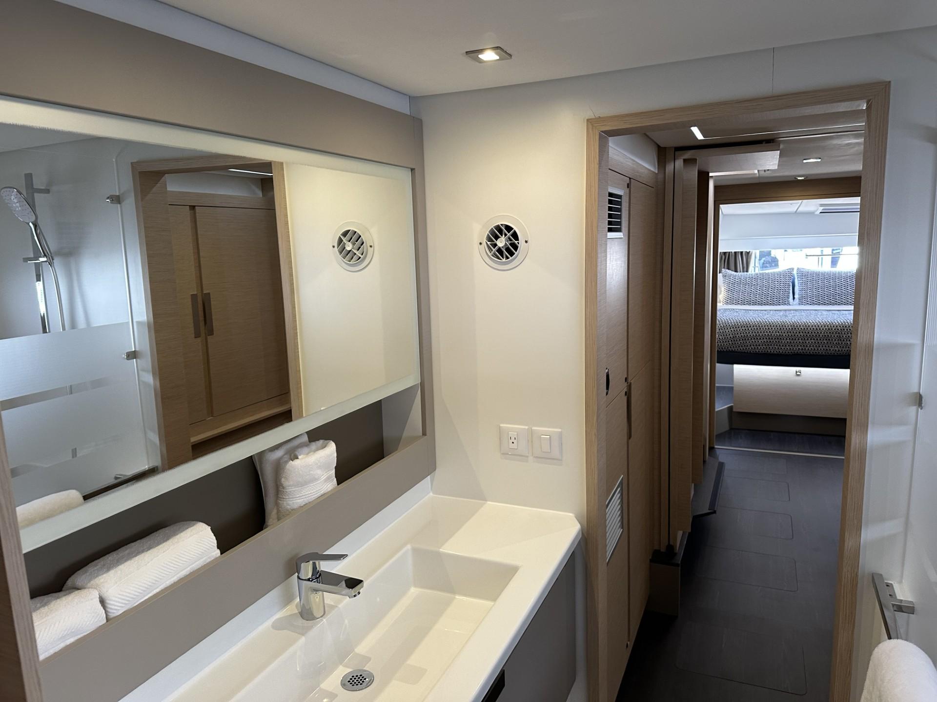 Fountaine Pajot Elba 45 - 3 cab., picture 20