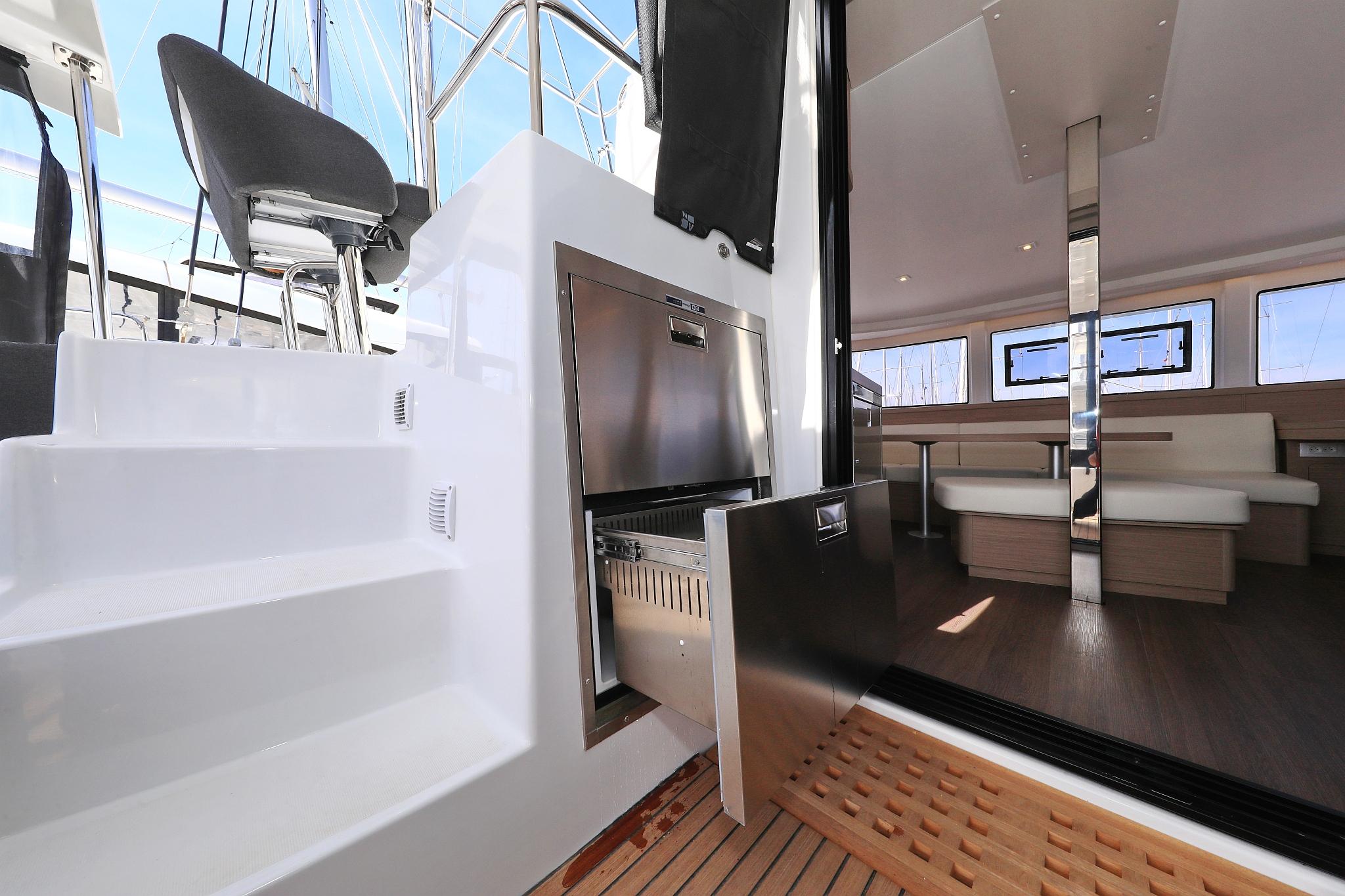 Lagoon 42 - 4 + 2 cab., picture 4