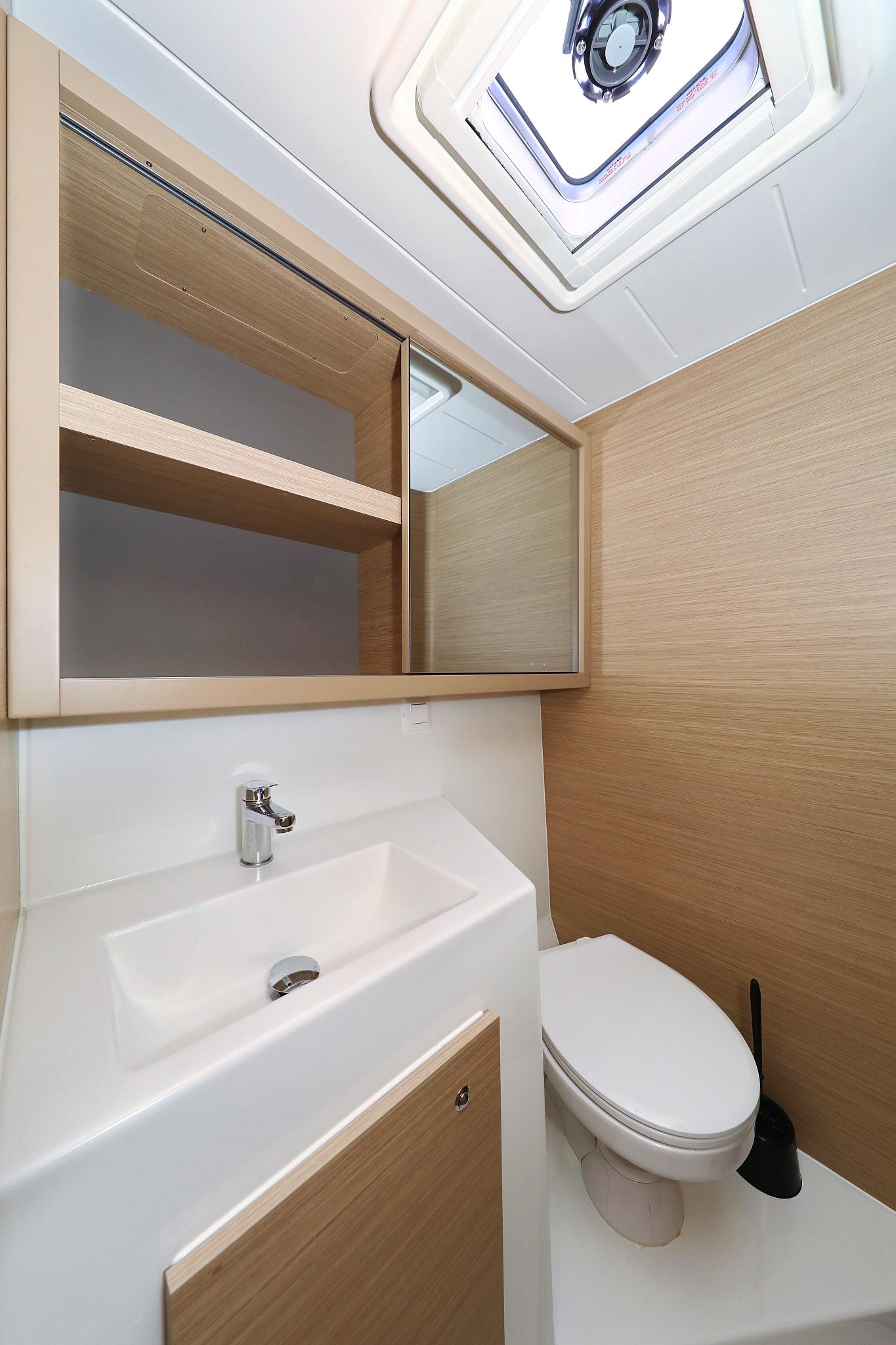 Lagoon 42 - 4 + 2 cab., picture 83