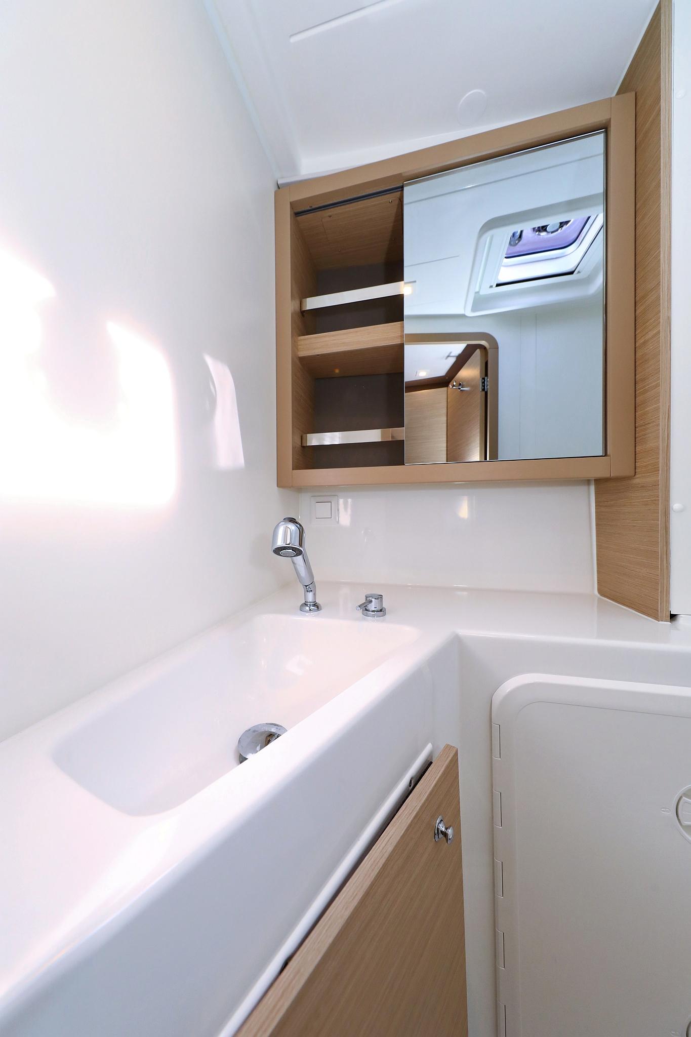 Lagoon 42 - 4 + 2 cab., picture 73