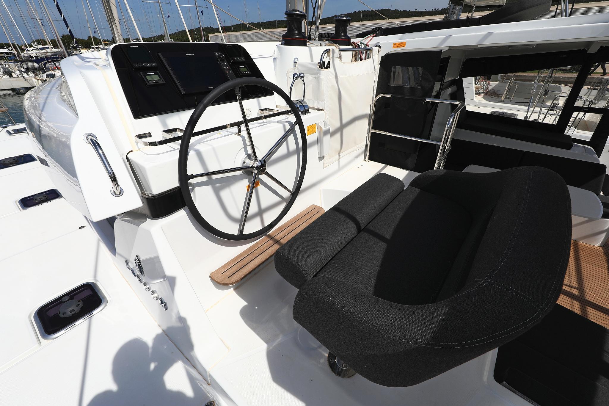 Lagoon 42 - 4 + 2 cab., picture 9