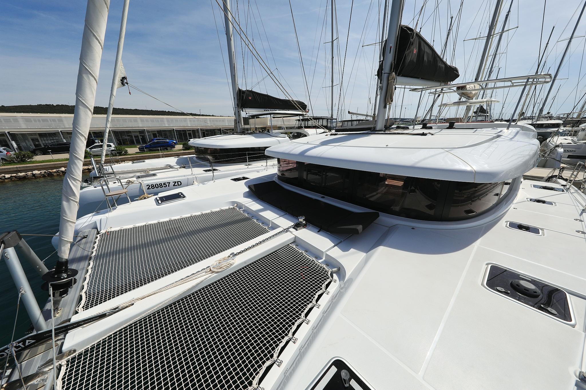 Lagoon 42 - 4 + 2 cab., picture 12