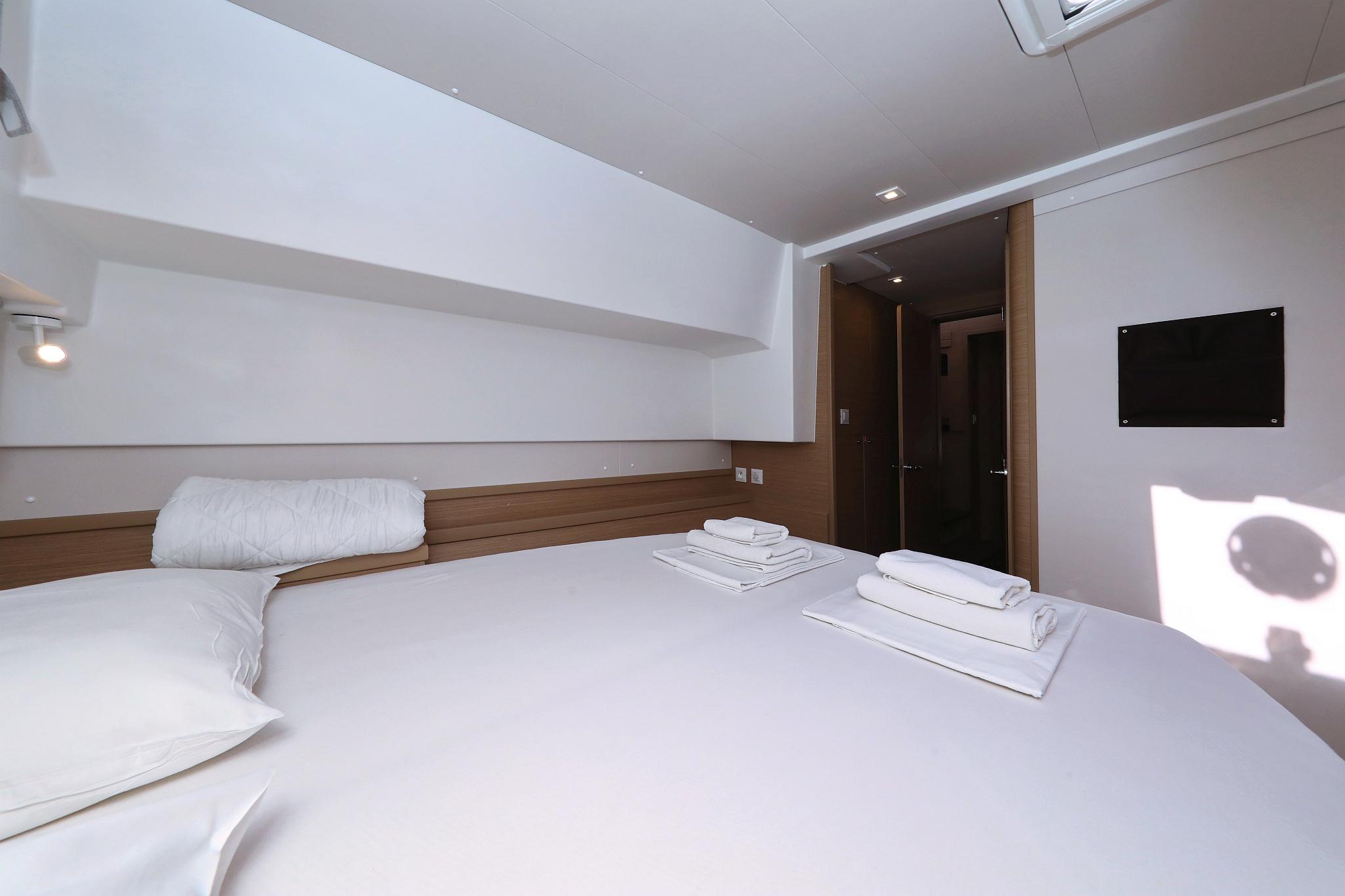 Lagoon 42 - 4 + 2 cab., picture 65