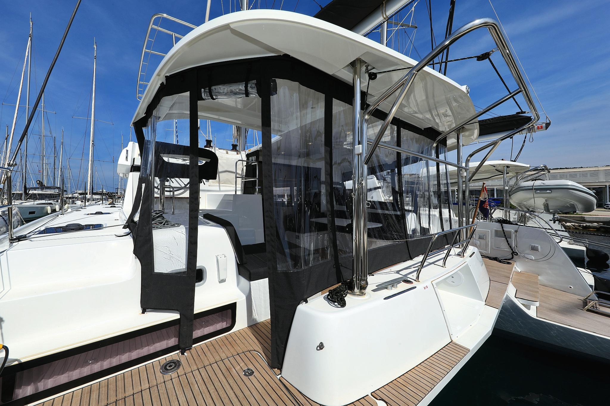 Lagoon 42 - 4 + 2 cab., picture 8