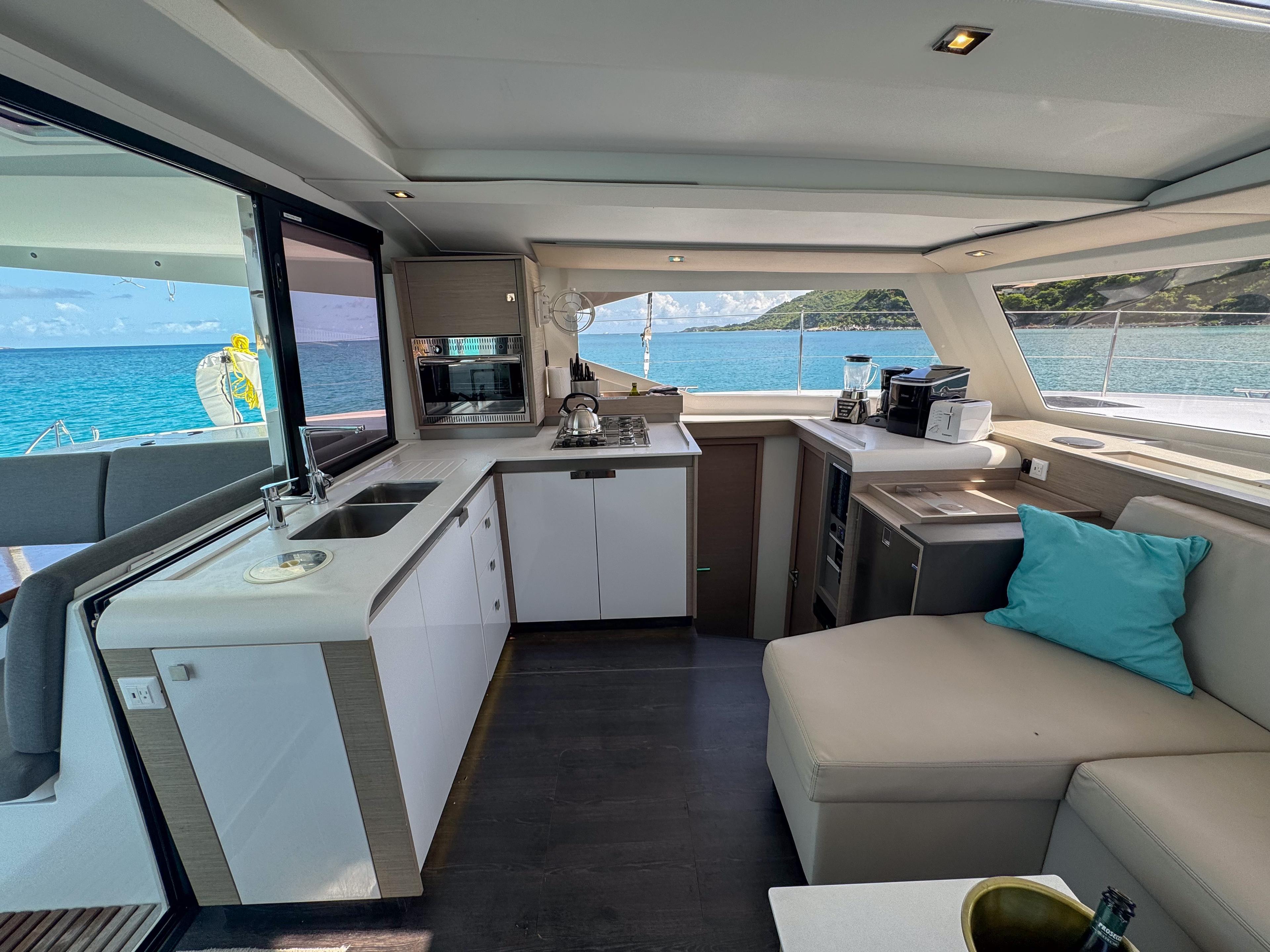 Fountaine Pajot Isla 40 - 4 + 1 cab., picture 15