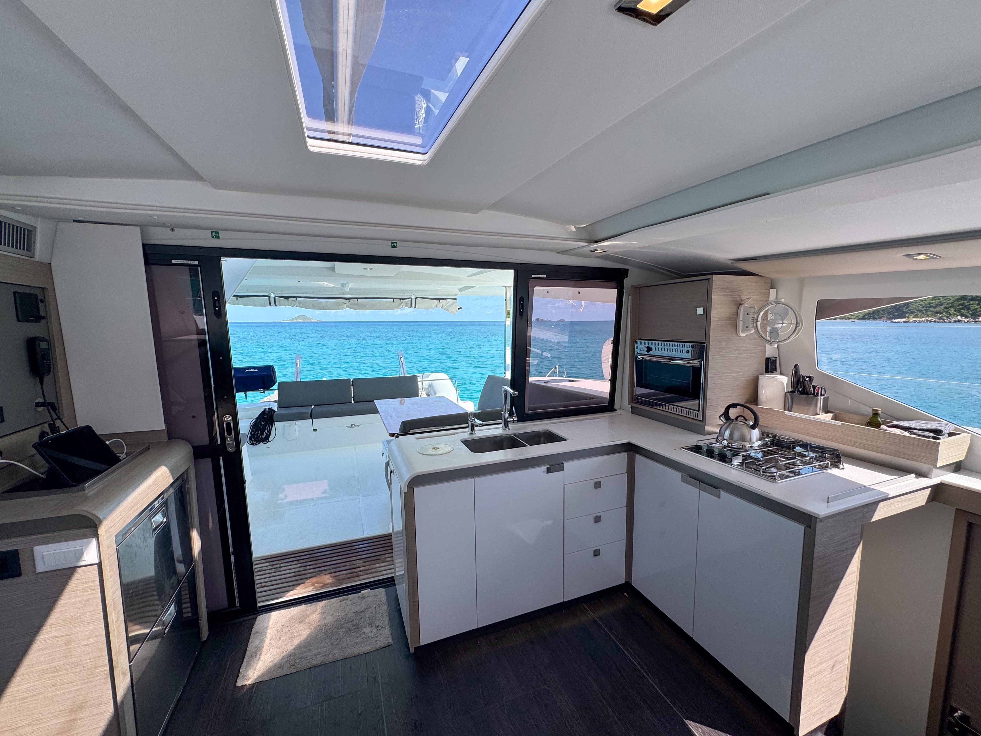 Fountaine Pajot Isla 40 - 4 + 1 cab., picture 18