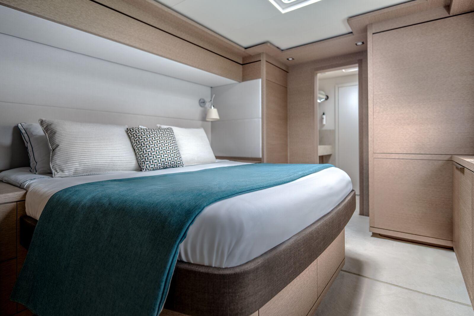 Lagoon Seventy 7, picture 13