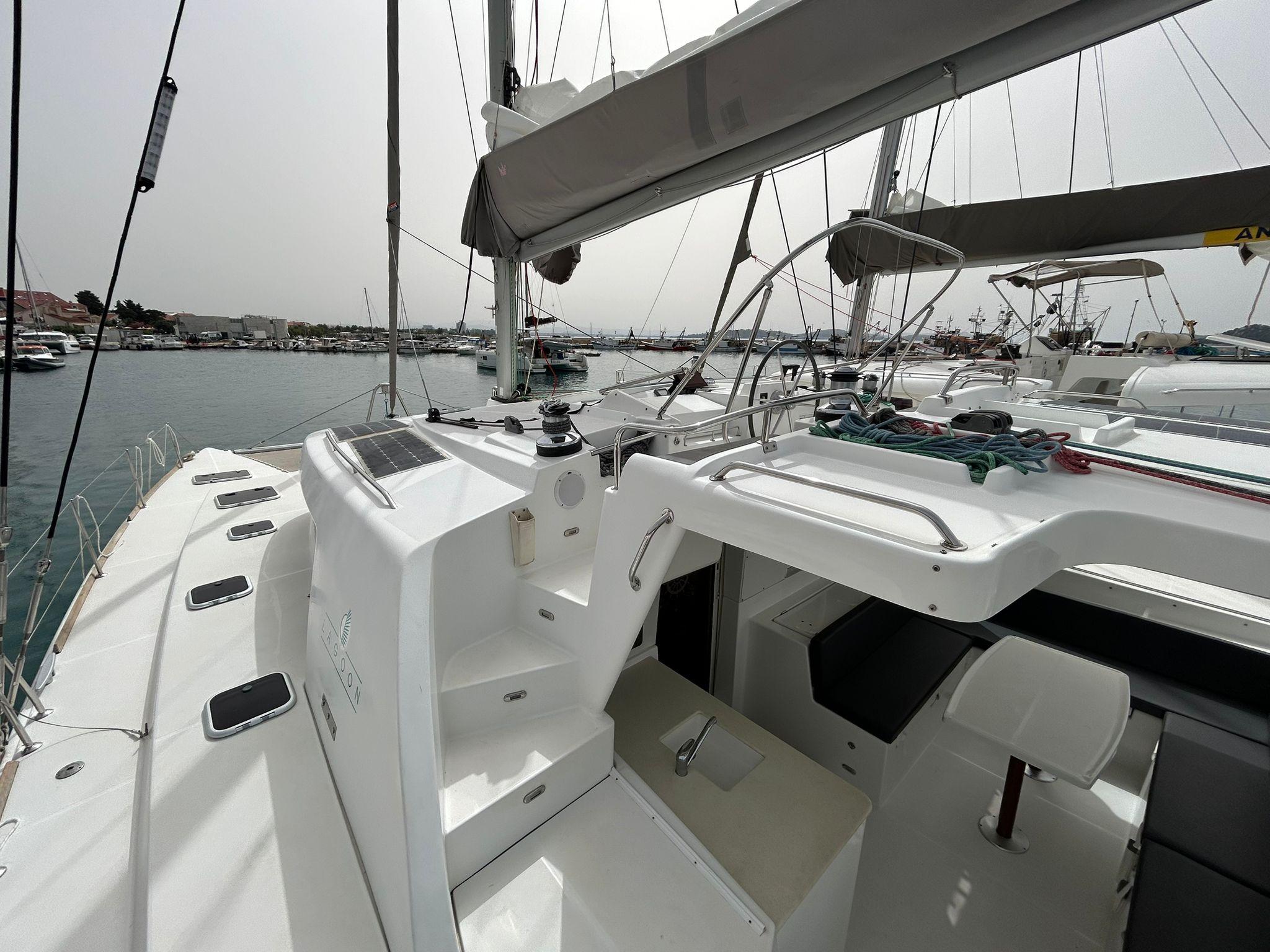 Lagoon 440 - 4 cab., picture 6