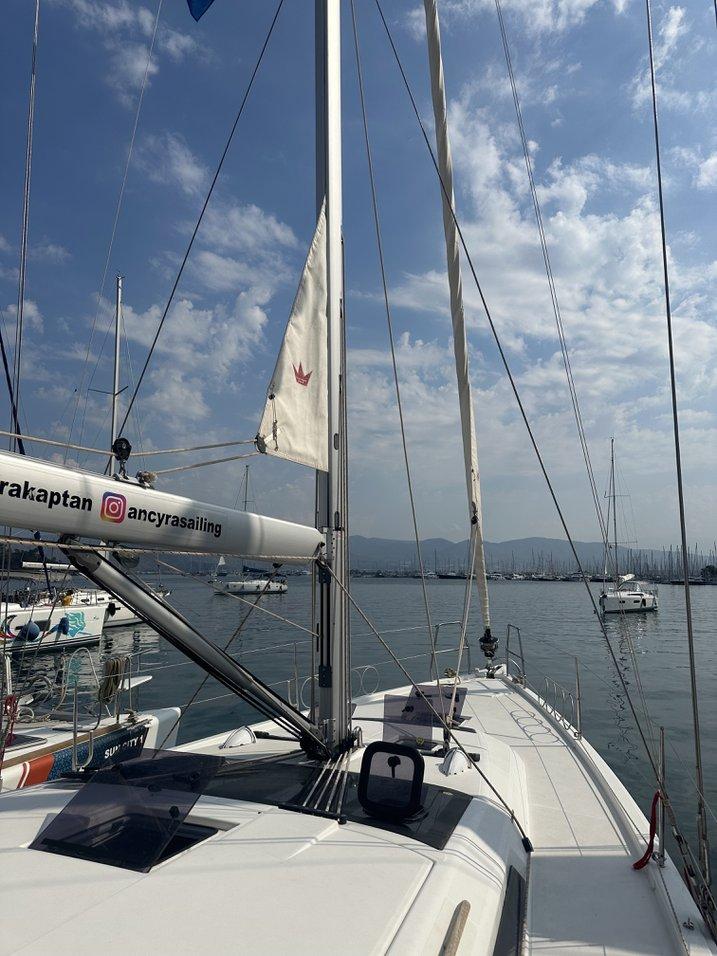 Dufour 430 - 3 cab., picture 3