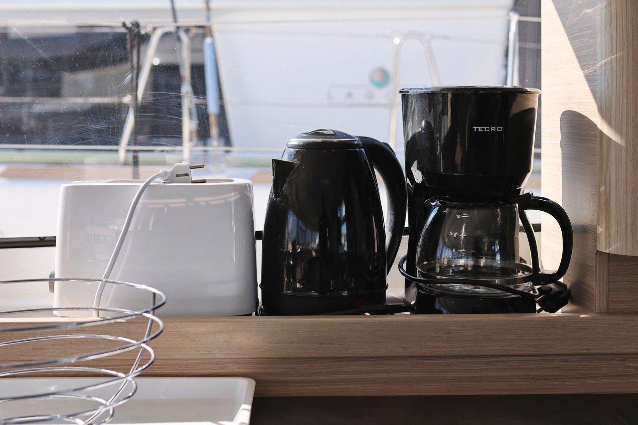 Lagoon 42 - 4 + 2 cab., picture 30