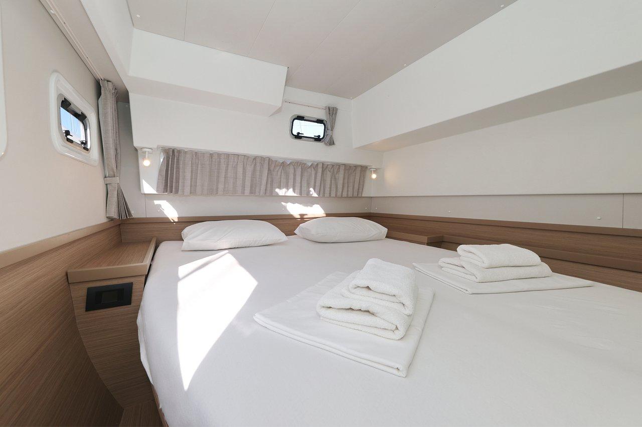 Lagoon 42 - 4 + 2 cab., picture 24