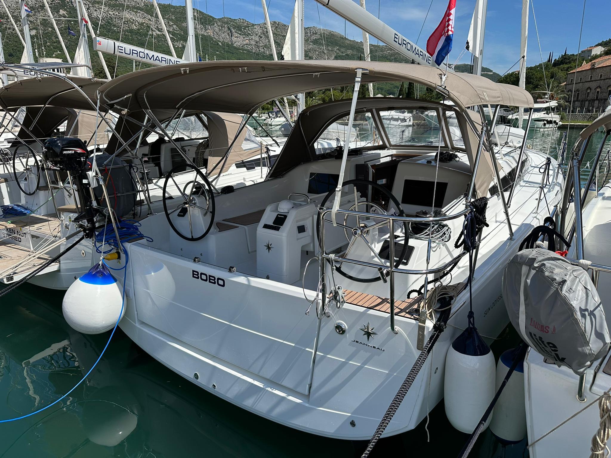 Sun Odyssey 410 - 3 cab., picture 1