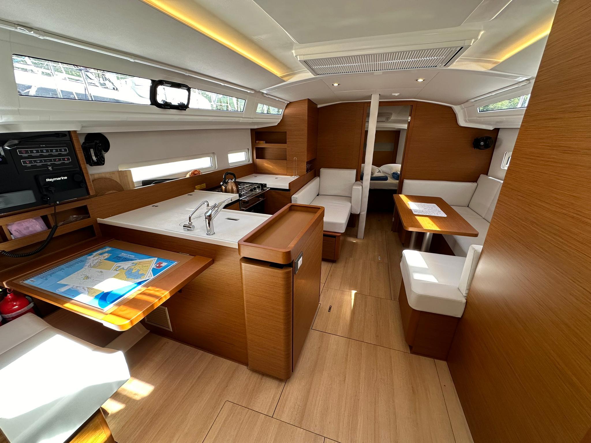 Sun Odyssey 410 - 3 cab., picture 7