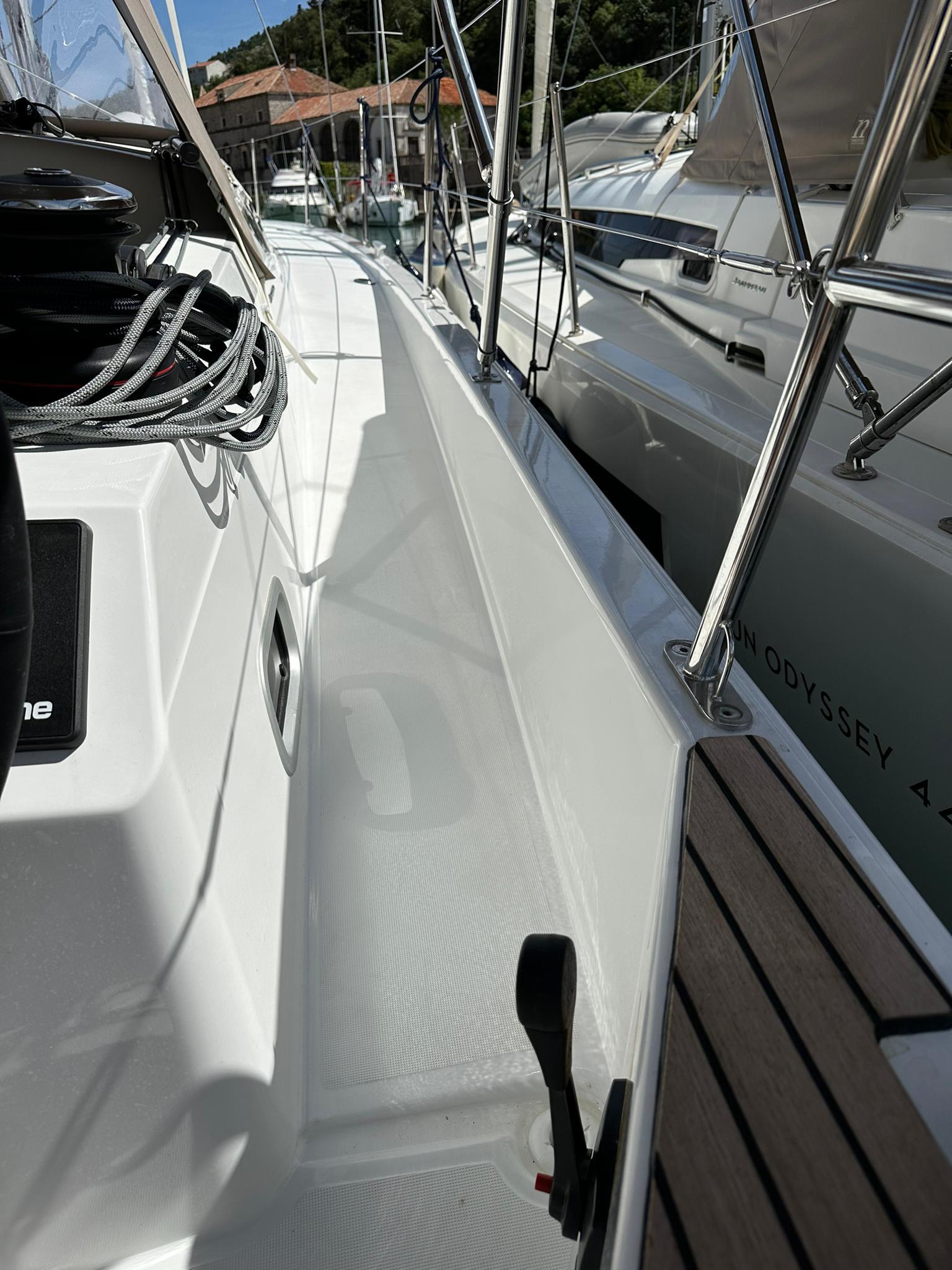Sun Odyssey 410 - 3 cab., picture 6
