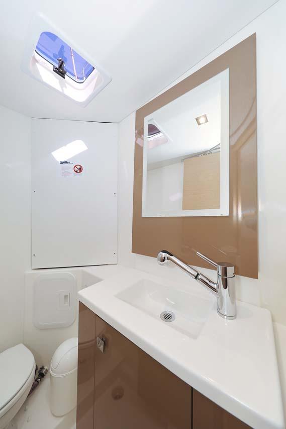 Fountaine Pajot Lucia 40 - 4 cab. - Tu Tamo 2, picture 36