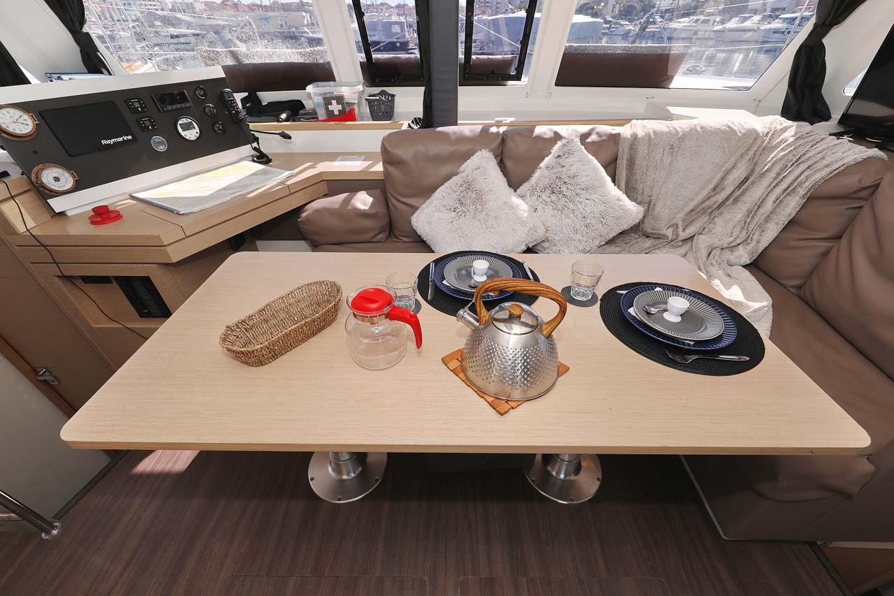 Fountaine Pajot Lucia 40 - 4 cab. - Tu Tamo 2, picture 12