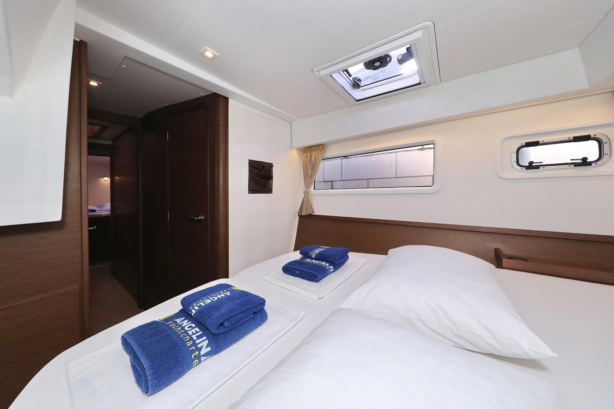 Lagoon 42 - 4 + 2 cab., picture 25