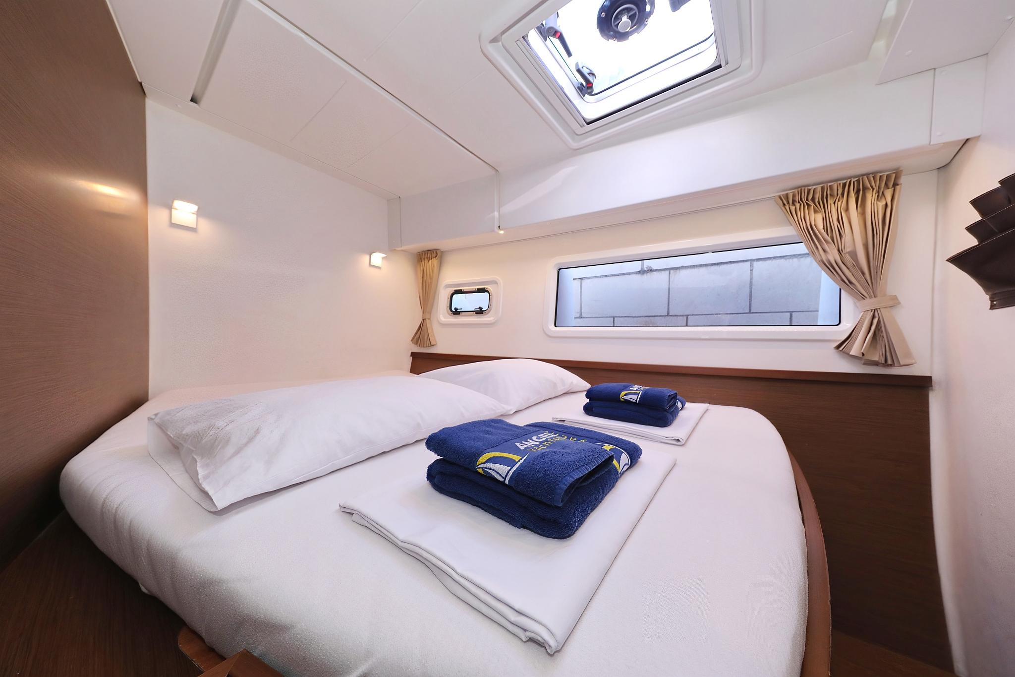 Lagoon 42 - 4 + 2 cab., picture 30