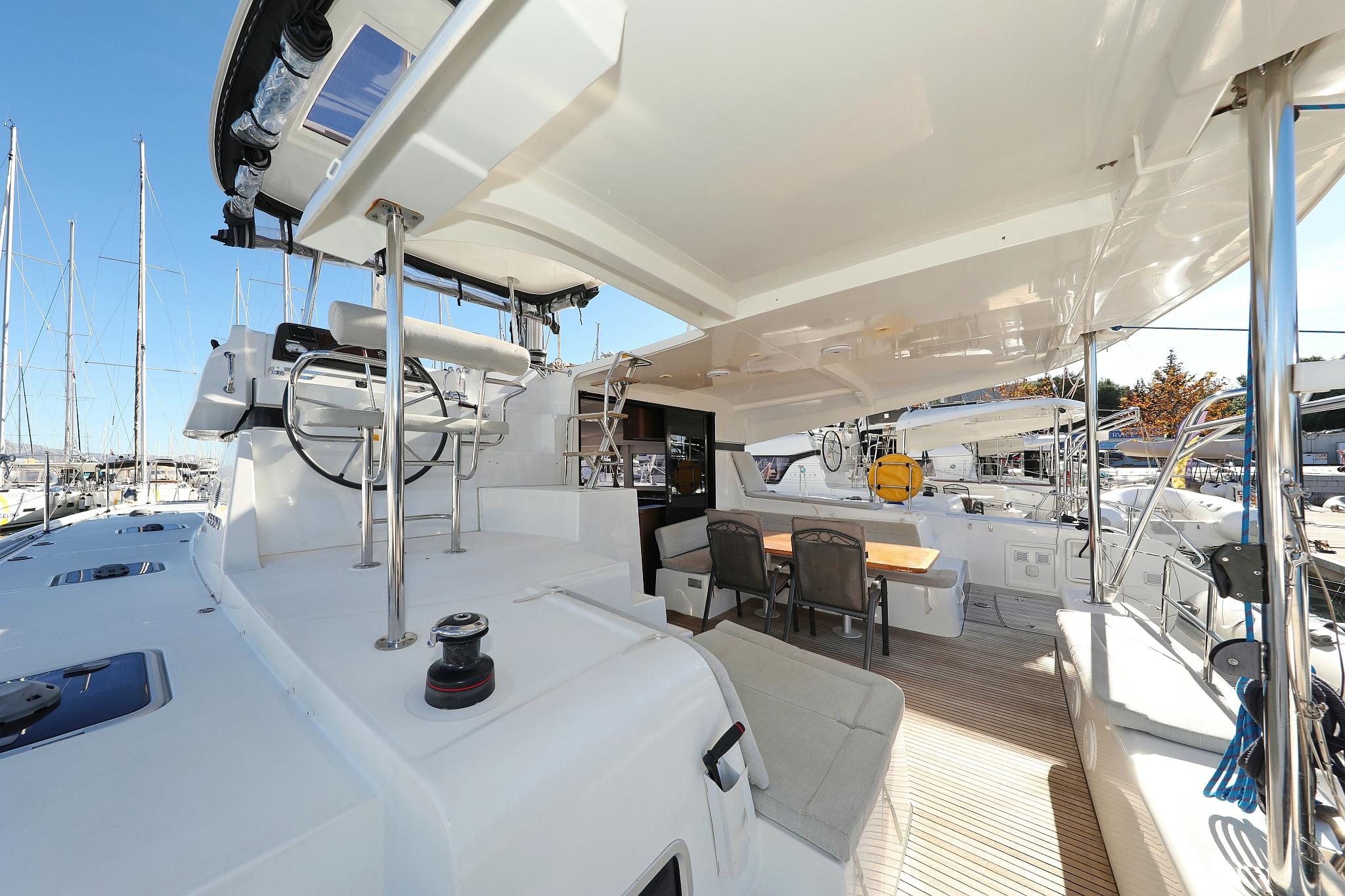 Lagoon 42 - 4 + 2 cab., picture 4