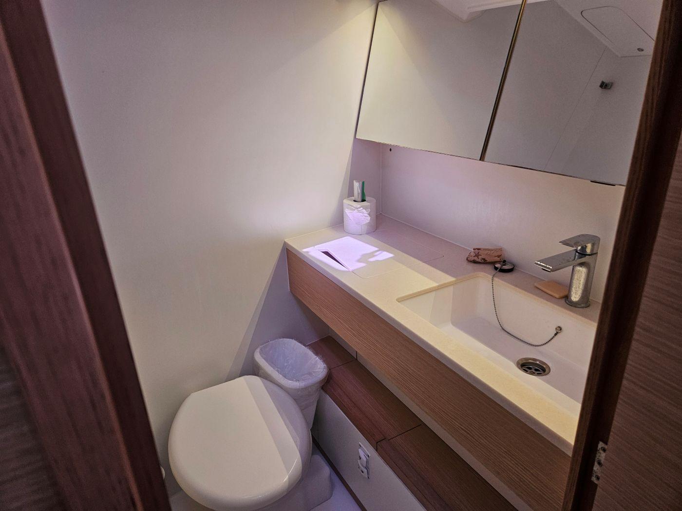 Dufour 41 - 3 cab. - Seabreeze Smile, picture 24