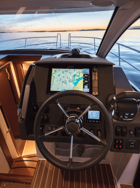 Nimbus 365 Coupe, picture 11