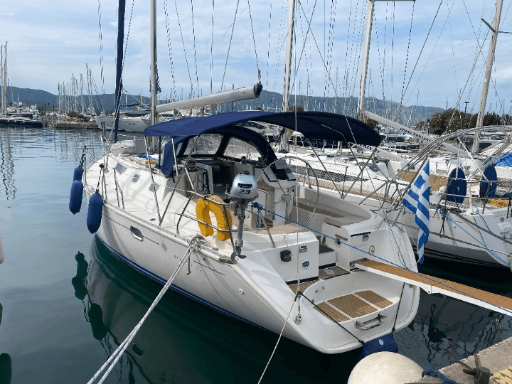 Sun Odyssey 42.2, picture 1